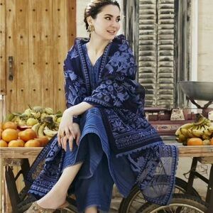 Elegant Blue Floral Women's Kaftan